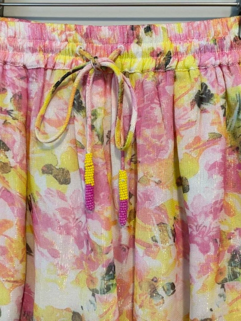 Rococo Sand Floral Shorts Pink Yellow Scalloped Hem Beaded Size Small Festival - Picture 5 of 8